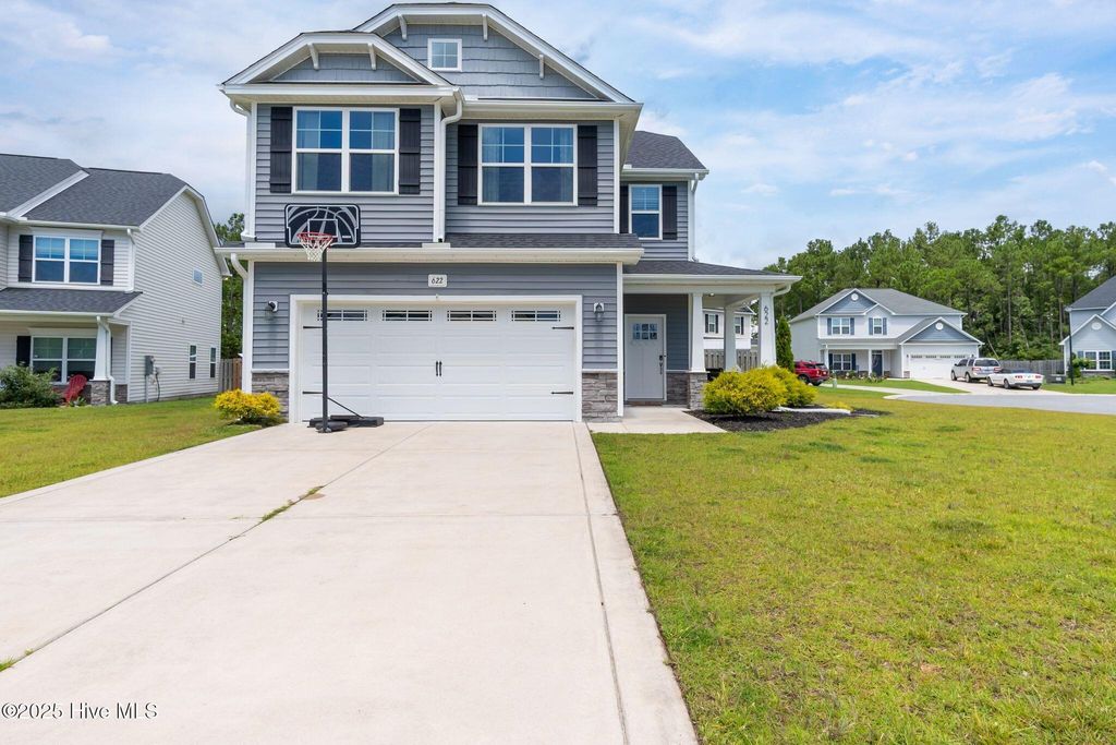 Photo of 622 High Tide Drive, Sneads Ferry, NC 28460 (MLS # 100522955)