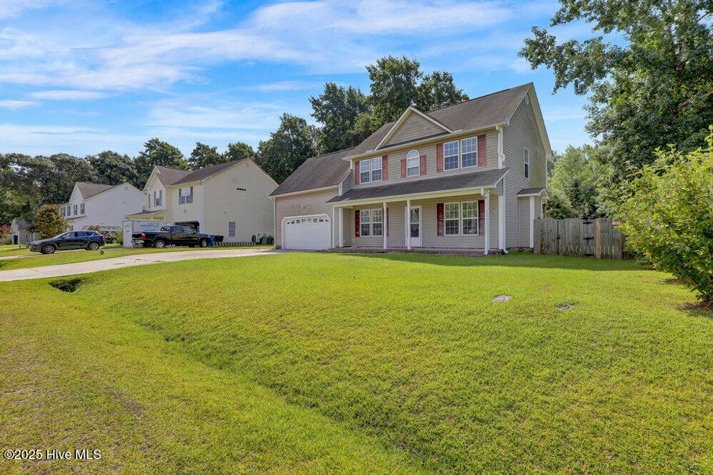 Photo of 215 Rudolph Lane, Hubert, NC 28539 (MLS # 100521000)