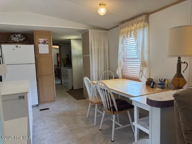 Burgaw, North Carolina 28425, United States, 3 Bedrooms Bedrooms, ,2 BathroomsBathrooms,Residential,Pending,120030