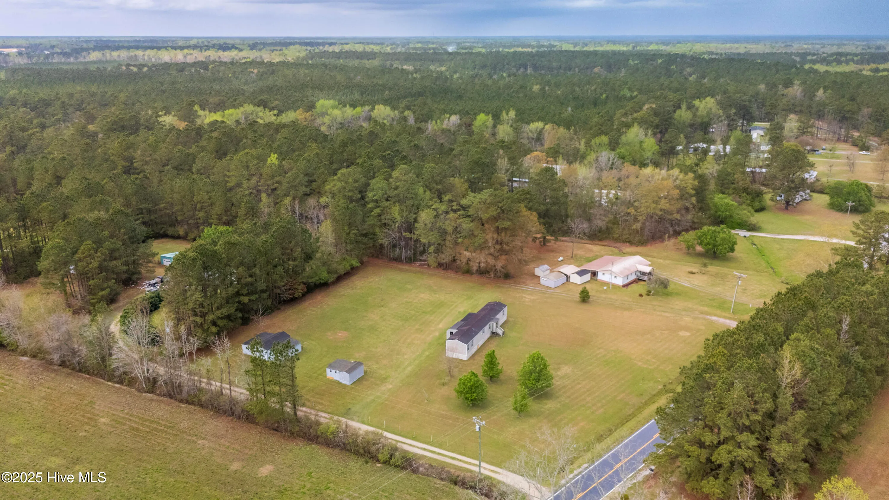 Burgaw, North Carolina 28425, United States, 3 Bedrooms Bedrooms, ,2 BathroomsBathrooms,Residential,Pending,120030