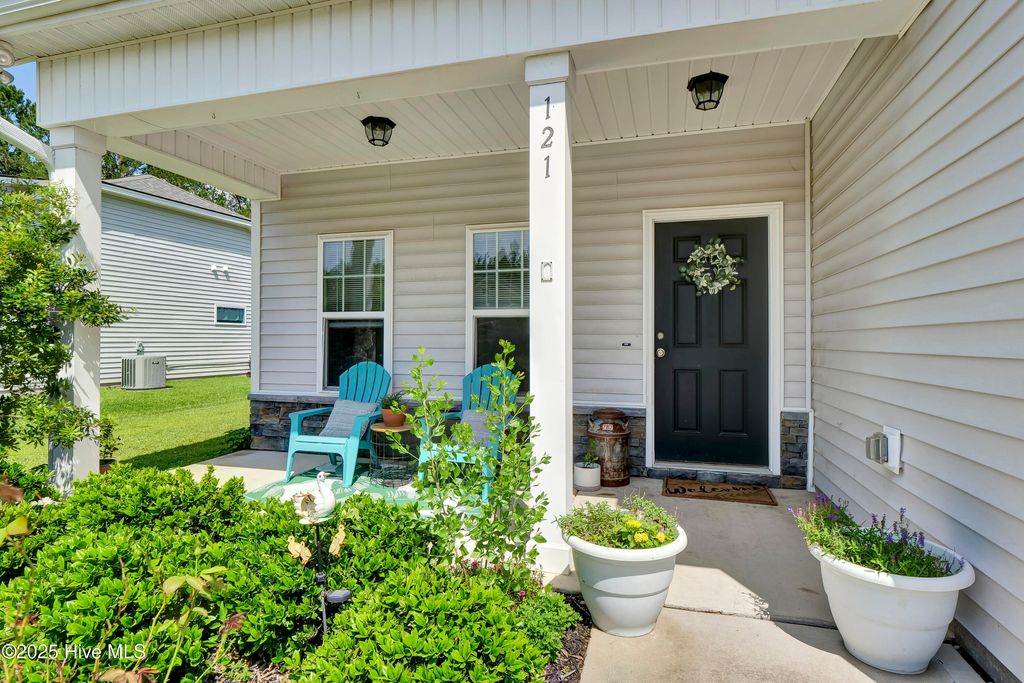 Photo of 121 Poplar Branch Way, Hampstead, NC 28443 (MLS # 100513564)