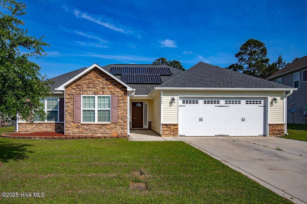 Photo of 824 Dynasty Drive, Jacksonville, NC 28546 (MLS # 100499639)