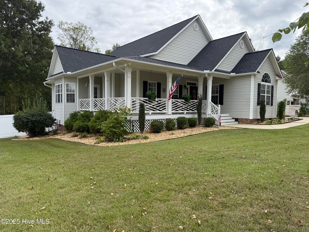 Photo of 210 Greenlyn Drive, Clayton, NC 27527 (MLS # 100536350)