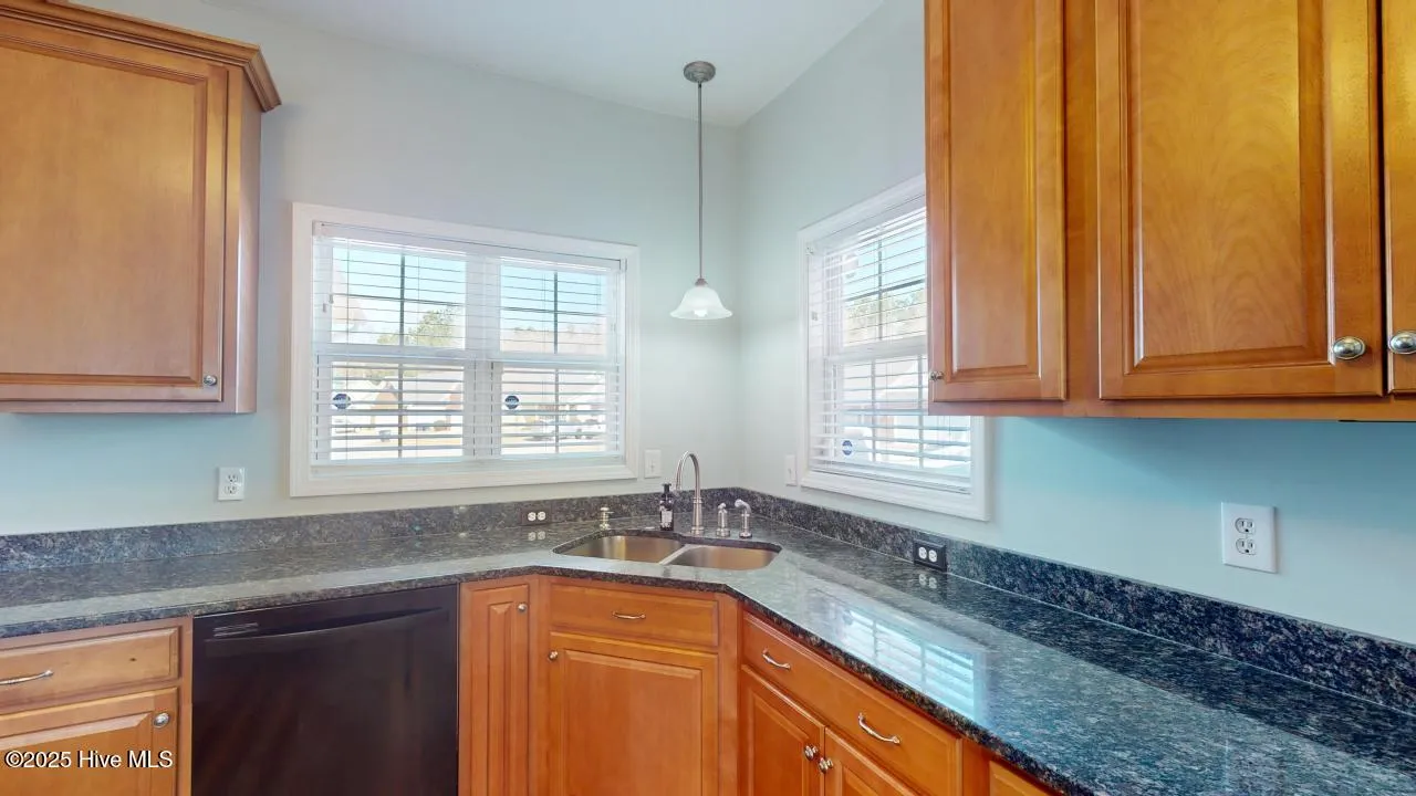 Jacksonville, North Carolina 28540, United States, 3 Bedrooms Bedrooms, ,2 BathroomsBathrooms,Residential,Active,89751