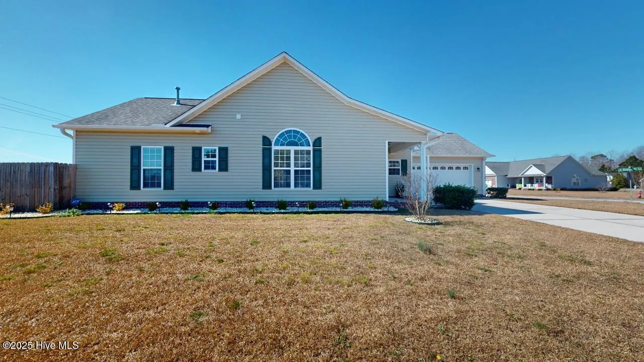 Jacksonville, North Carolina 28540, United States, 3 Bedrooms Bedrooms, ,2 BathroomsBathrooms,Residential,Active,89751