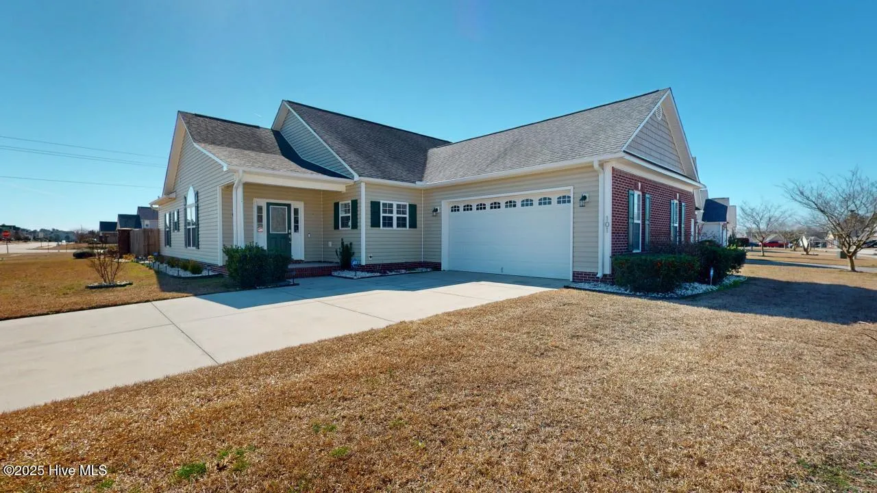 Jacksonville, North Carolina 28540, United States, 3 Bedrooms Bedrooms, ,2 BathroomsBathrooms,Residential,Active,89751