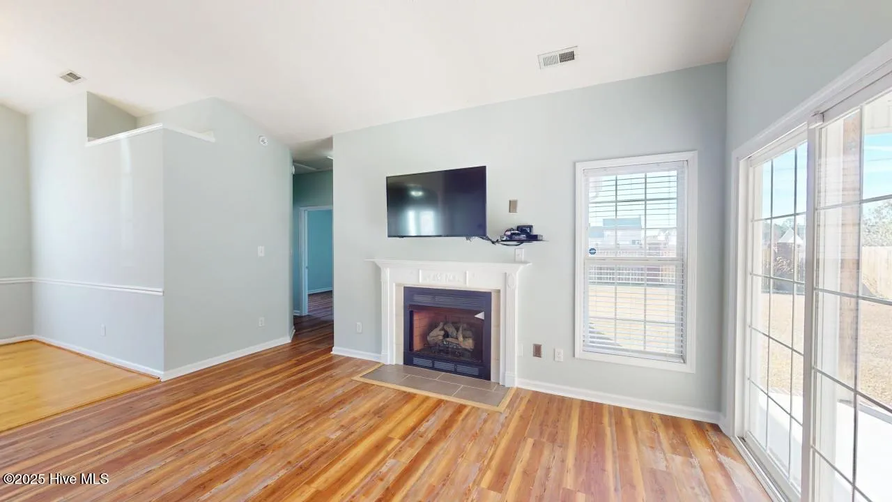 Jacksonville, North Carolina 28540, United States, 3 Bedrooms Bedrooms, ,2 BathroomsBathrooms,Residential,Active,89751