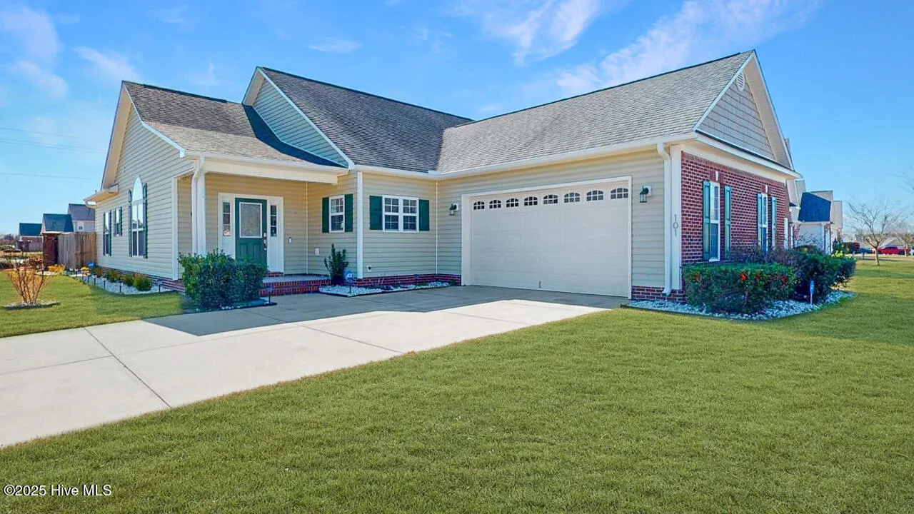 Jacksonville, North Carolina 28540, United States, 3 Bedrooms Bedrooms, ,2 BathroomsBathrooms,Residential,Active,89751