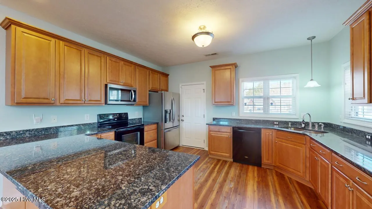 Jacksonville, North Carolina 28540, United States, 3 Bedrooms Bedrooms, ,2 BathroomsBathrooms,Residential,Active,89751