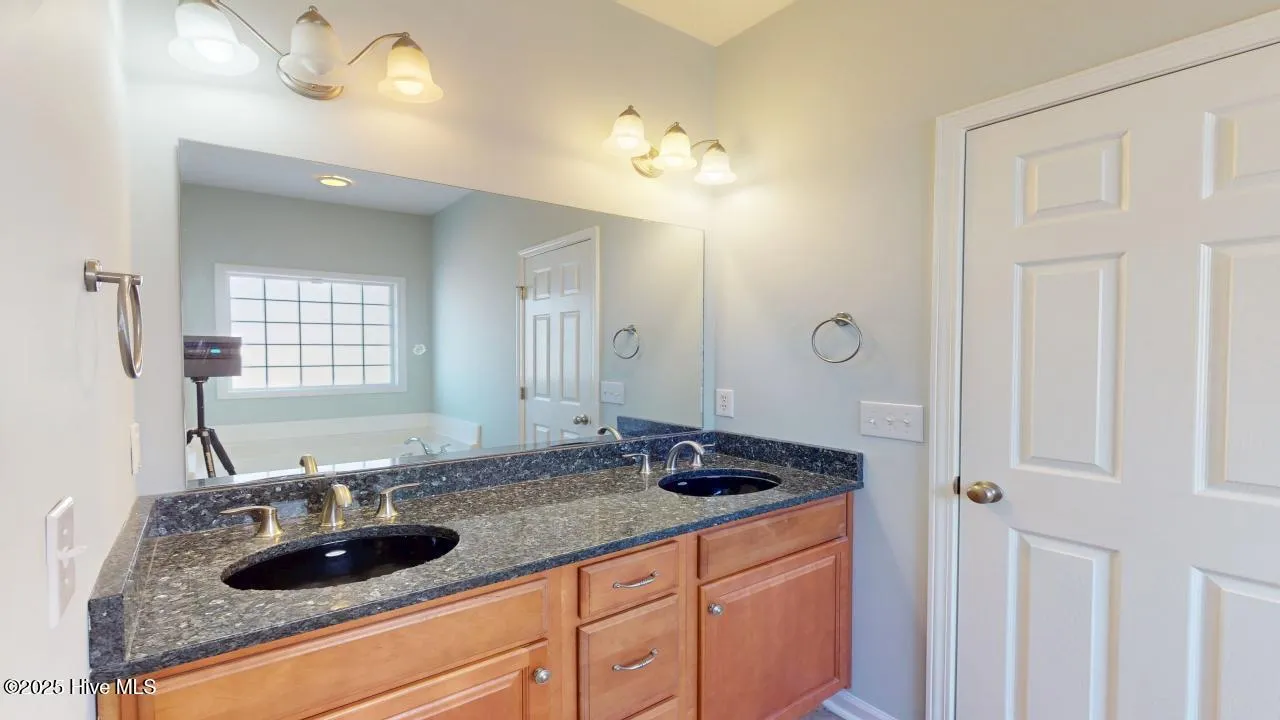 Jacksonville, North Carolina 28540, United States, 3 Bedrooms Bedrooms, ,2 BathroomsBathrooms,Residential,Active,89751