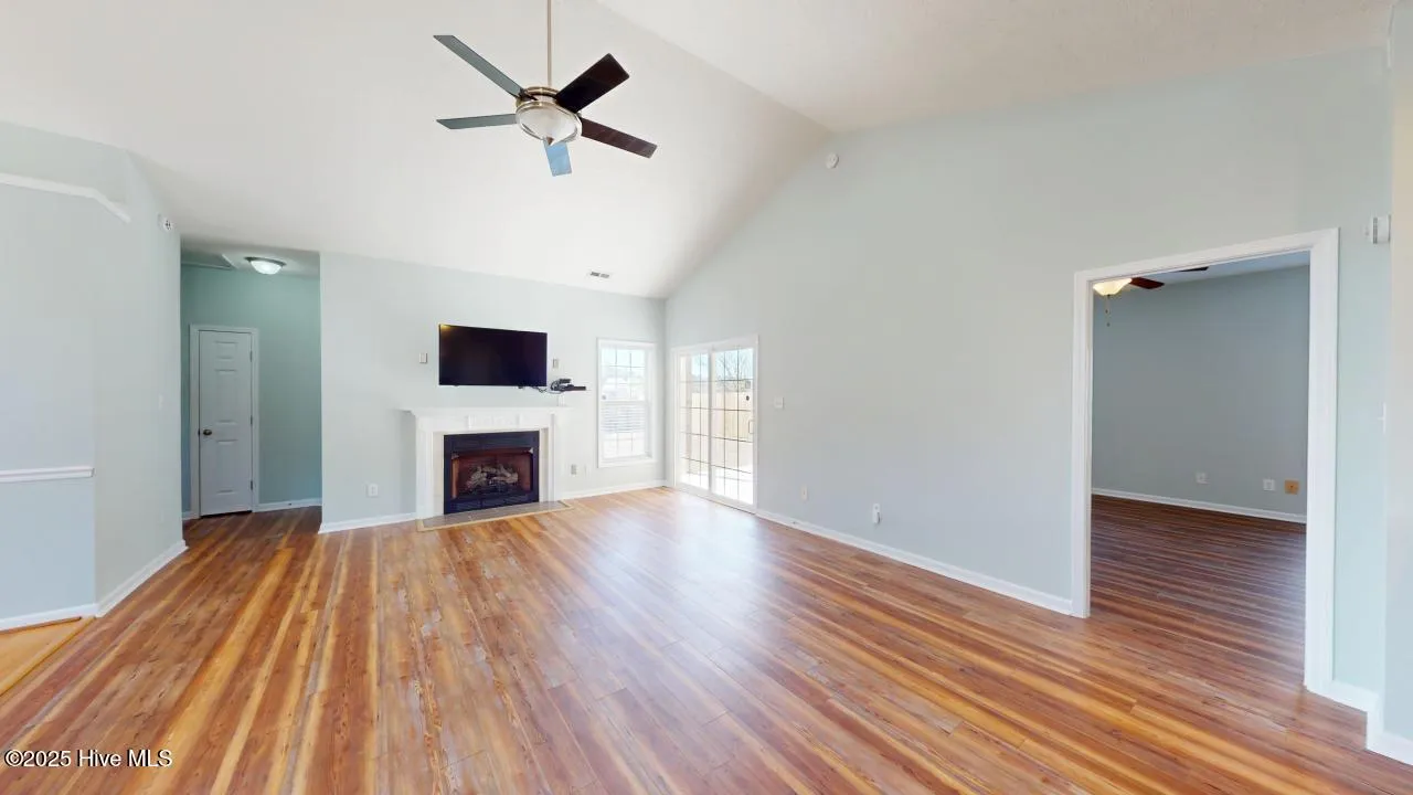 Jacksonville, North Carolina 28540, United States, 3 Bedrooms Bedrooms, ,2 BathroomsBathrooms,Residential,Active,89751