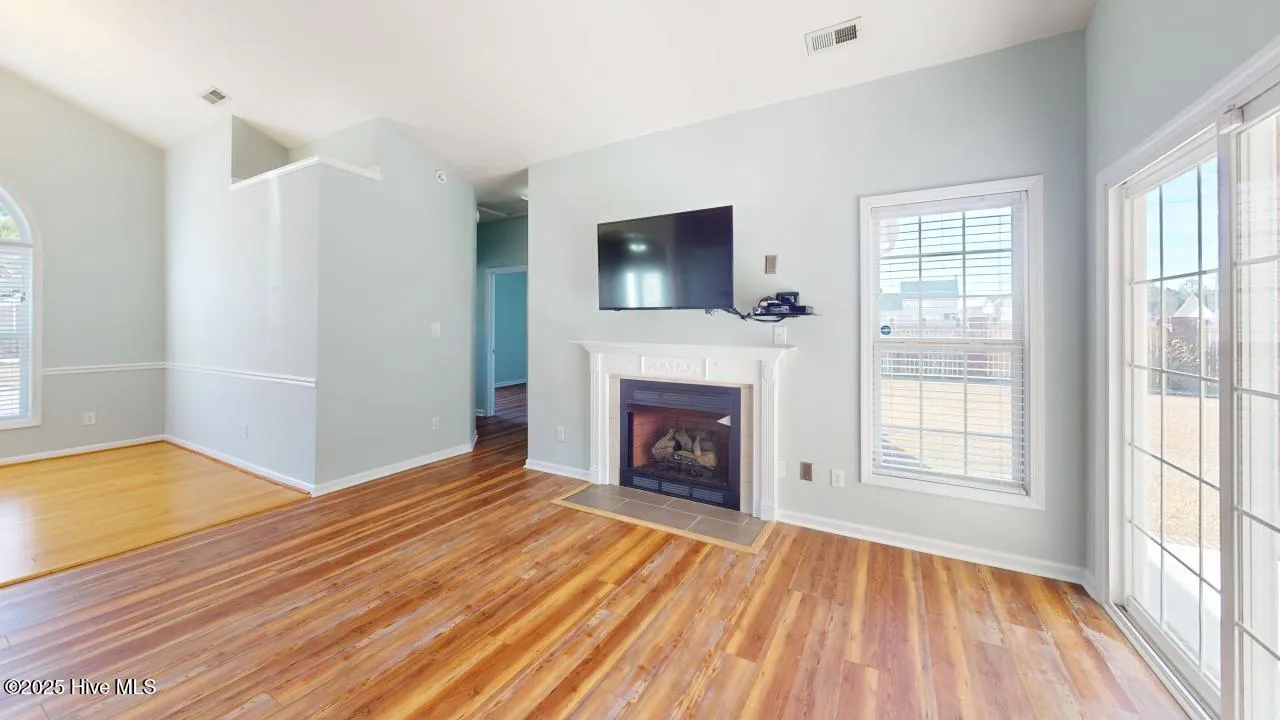 Jacksonville, North Carolina 28540, United States, 3 Bedrooms Bedrooms, ,2 BathroomsBathrooms,Residential,Active,89751