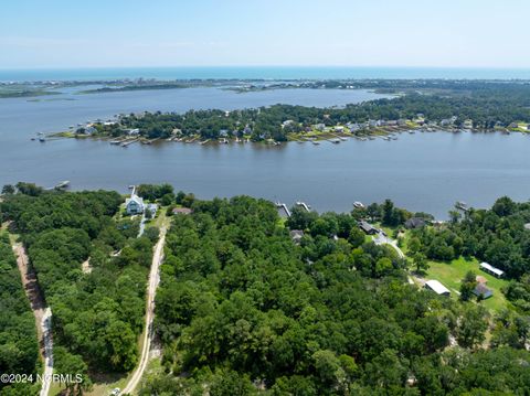 A home in Sneads Ferry