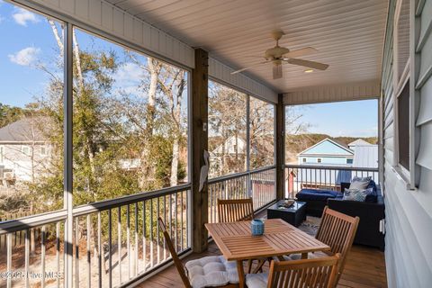 A home in Oak Island