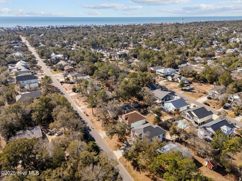 A home in Oak Island