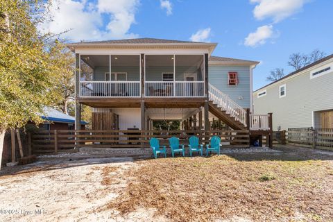 A home in Oak Island