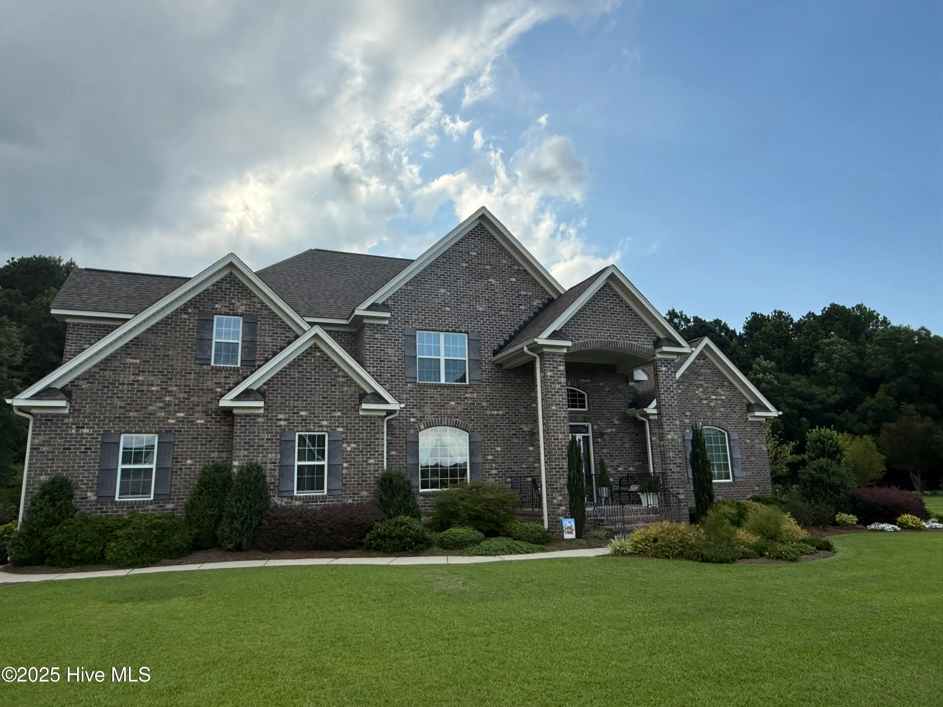 Goldsboro, North Carolina 27530, United States, 4 Bedrooms Bedrooms, ,3 BathroomsBathrooms,Residential,Pending,188480