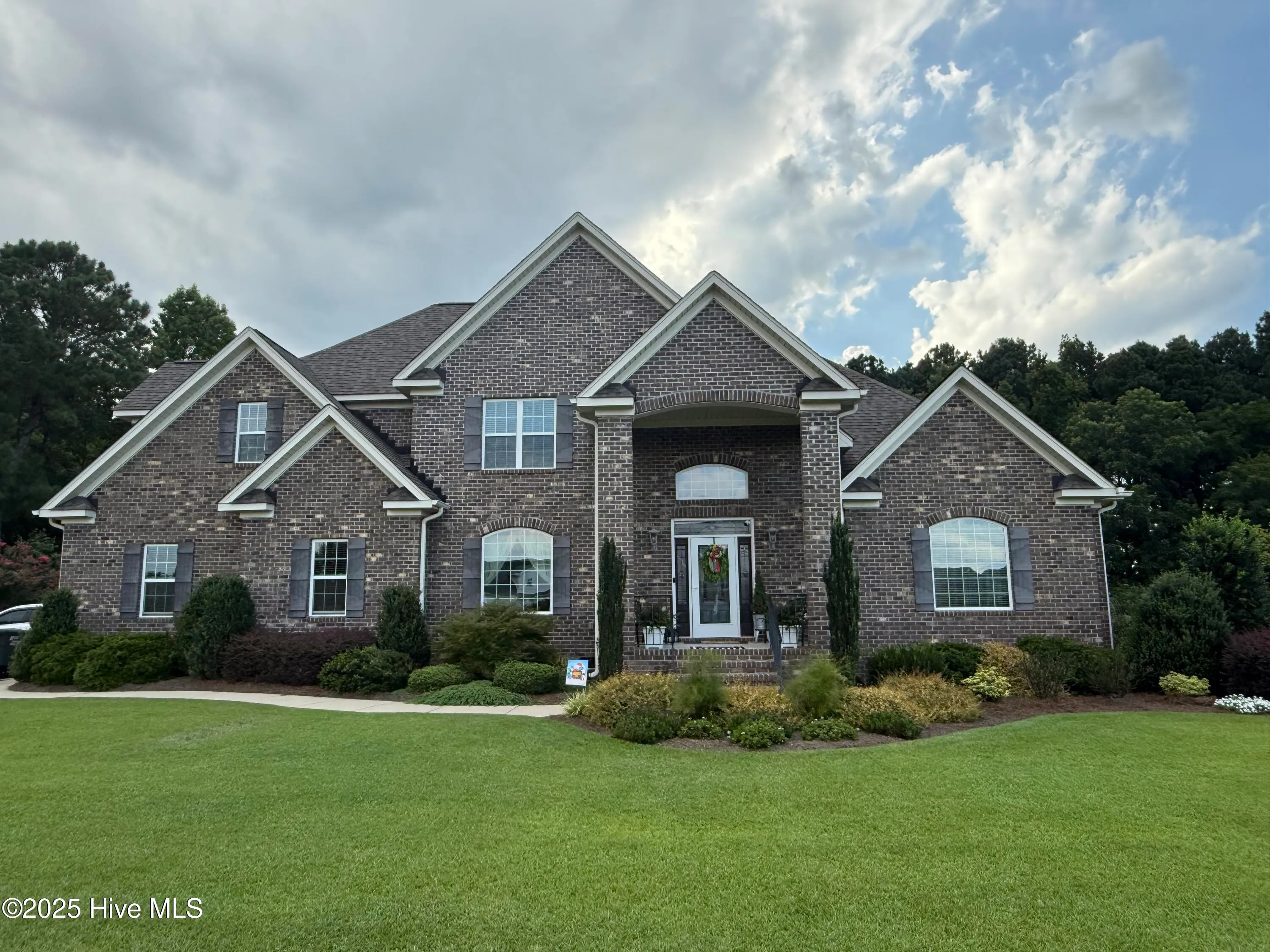 Goldsboro, North Carolina 27530, United States, 4 Bedrooms Bedrooms, ,3 BathroomsBathrooms,Residential,Pending,188480