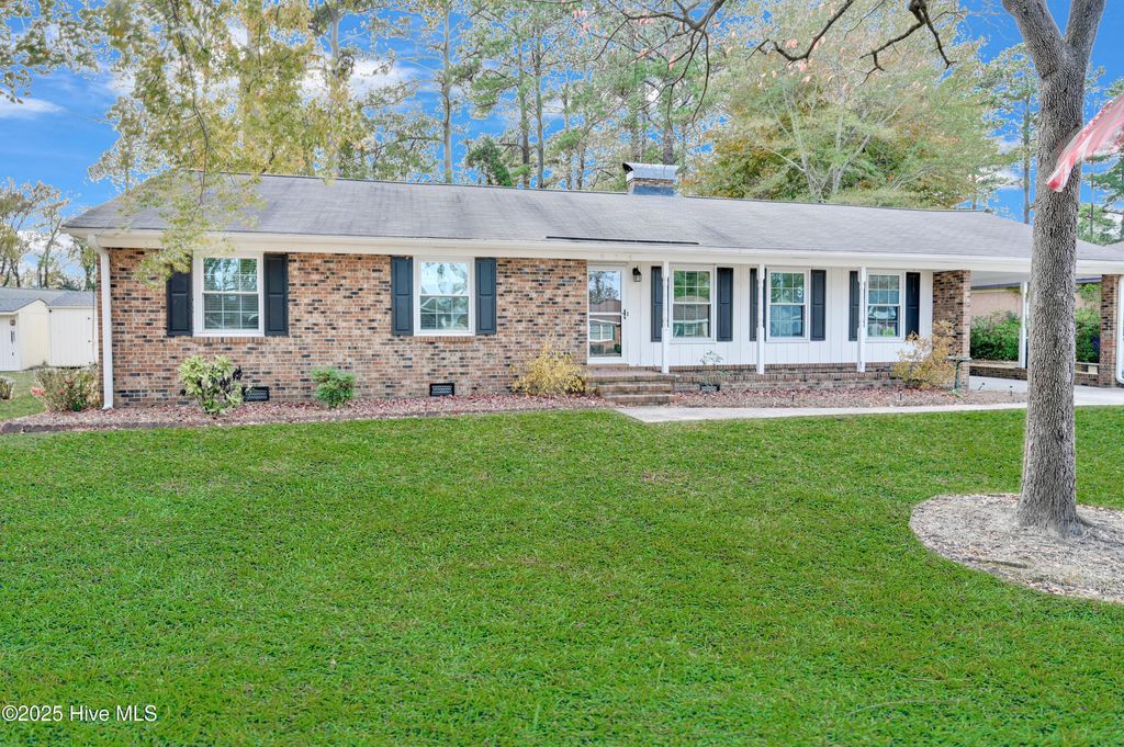 Photo of 206 Kirkland Drive, Greenville, NC 27858 (MLS # 100540237)