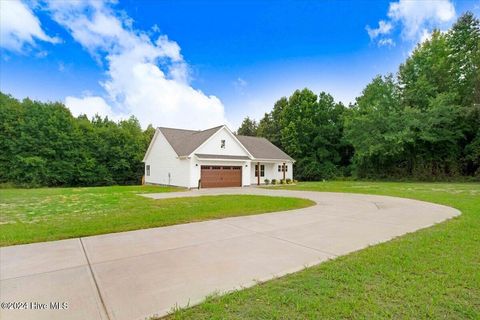 A home in Kenly