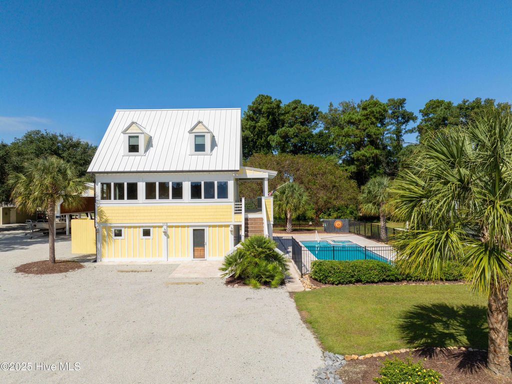 Photo of 112 Midland Lane, Sneads Ferry, NC 28460 (MLS # 100534144)
