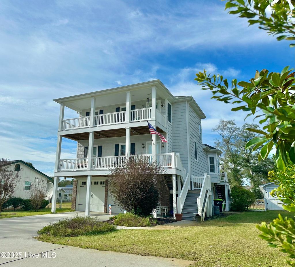 Photo of 1124 Park Road SW, Sunset Beach, NC 28468 (MLS # 100543841)
