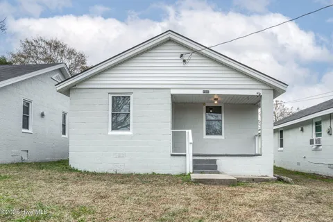 MLS: 100497566