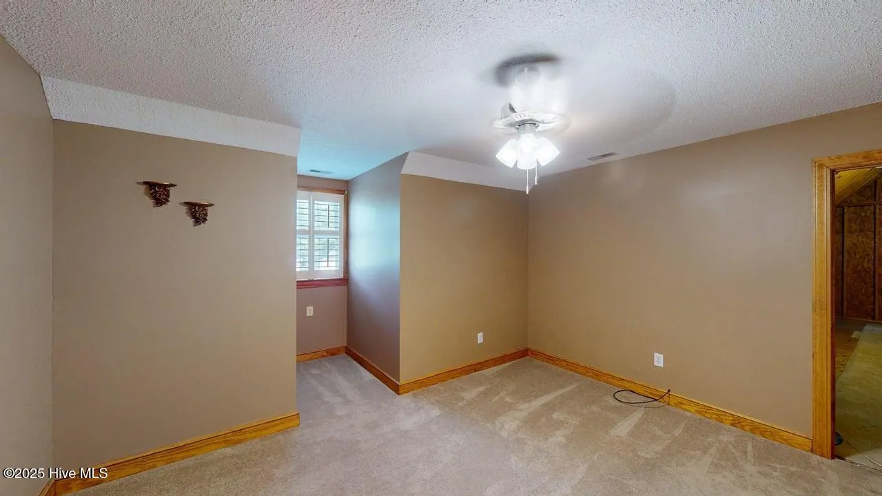 Kinston, North Carolina 28504, United States, 4 Bedrooms Bedrooms, ,3 BathroomsBathrooms,Residential,Pending,167488