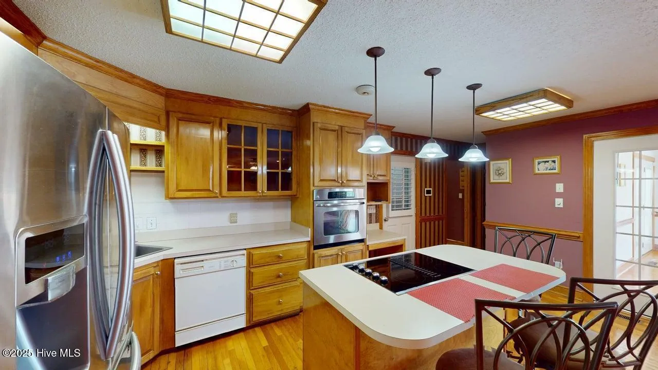 Kinston, North Carolina 28504, United States, 4 Bedrooms Bedrooms, ,3 BathroomsBathrooms,Residential,Pending,167488