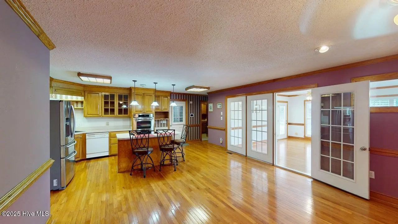 Kinston, North Carolina 28504, United States, 4 Bedrooms Bedrooms, ,3 BathroomsBathrooms,Residential,Pending,167488