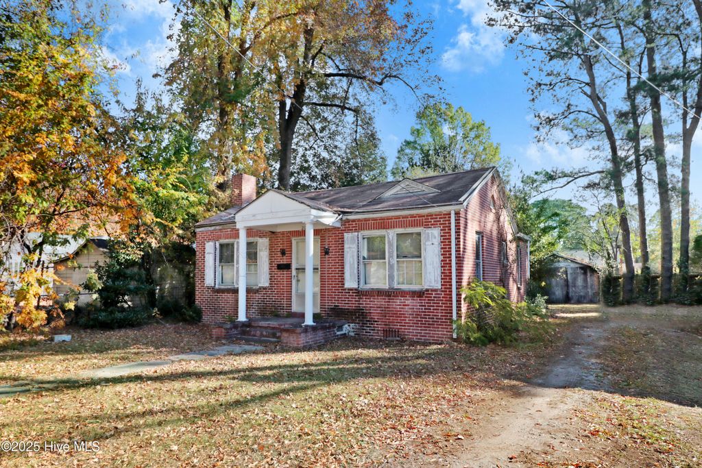 Photo of 204 S Audubon Avenue, Goldsboro, NC 27530 (MLS # 100541495)