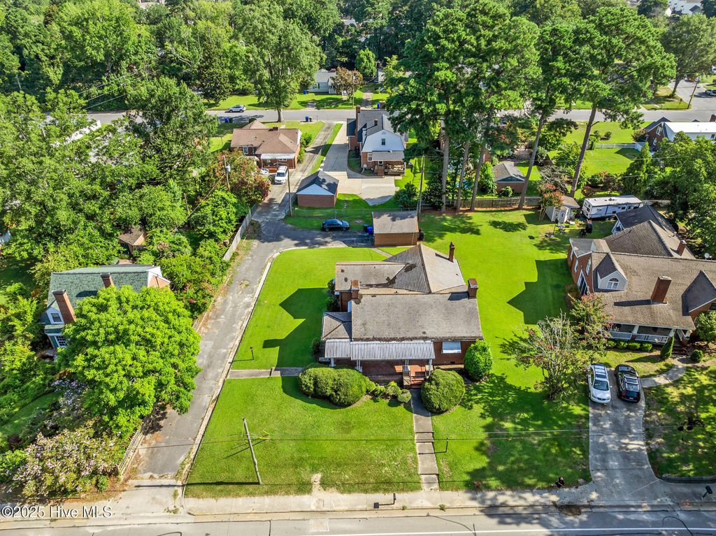 Photo of 2411 E 5th Street, Greenville, NC 27858 (MLS # 100520841)