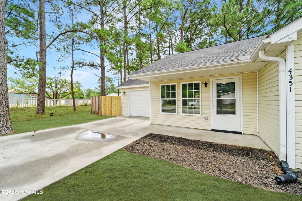 Photo of 4351 Owendon Drive, Shallotte, NC 28470 (MLS # 100519919)