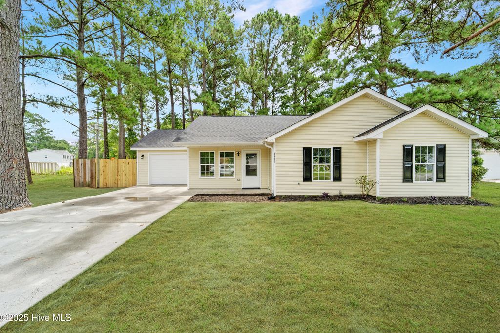Photo of 4351 Owendon Drive, Shallotte, NC 28470 (MLS # 100519919)