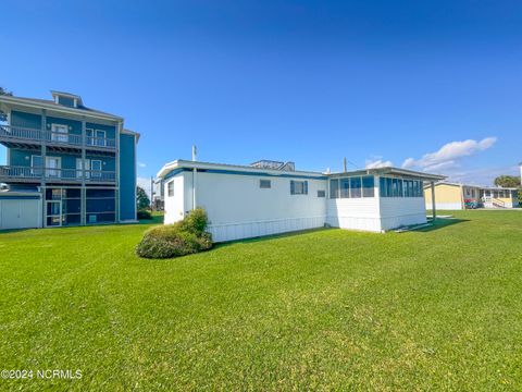 A home in North Topsail Beach