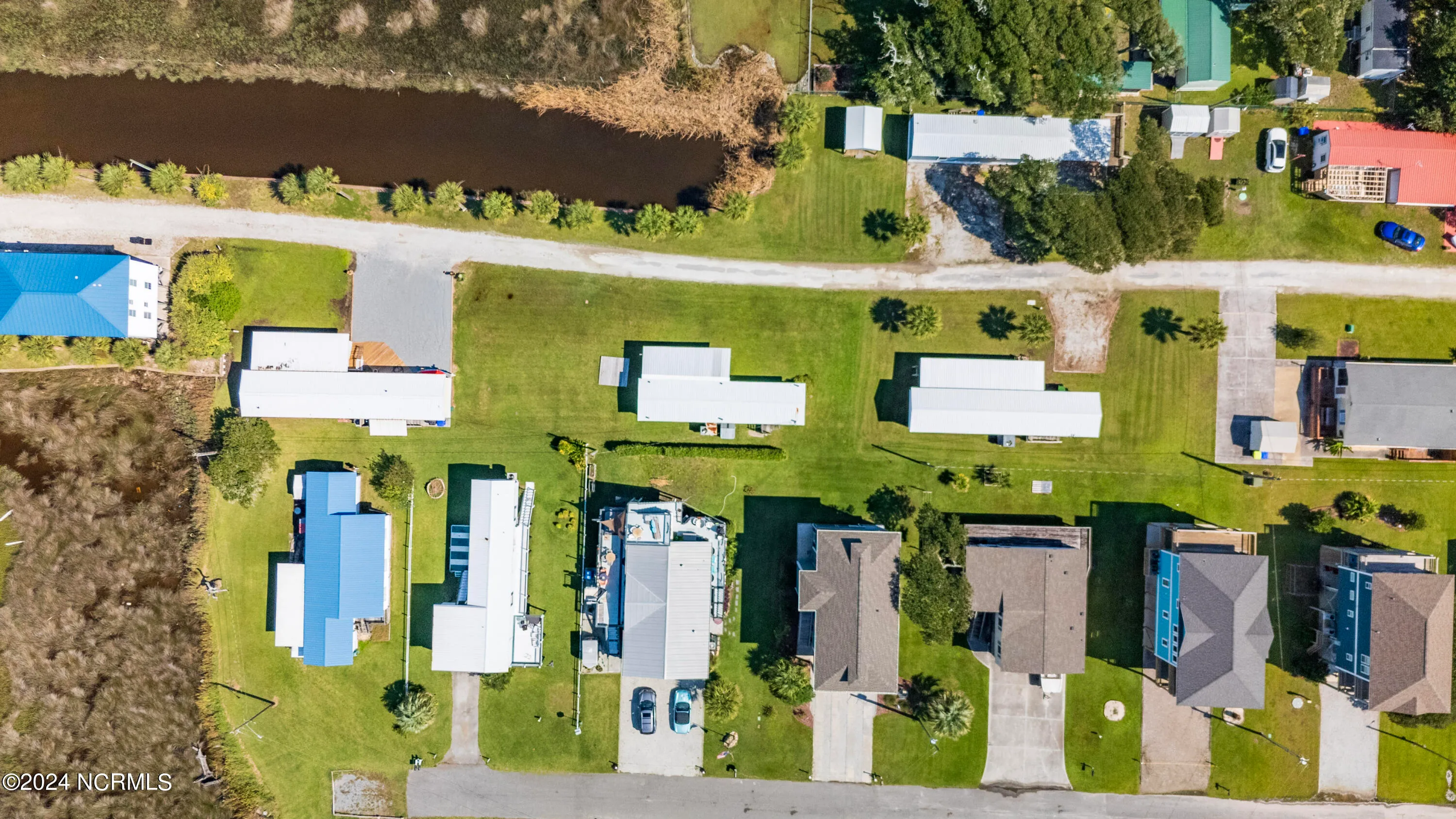 North Topsail Beach, North Carolina 28460, United States, 3 Bedrooms Bedrooms, ,2 BathroomsBathrooms,Residential,Active,40148