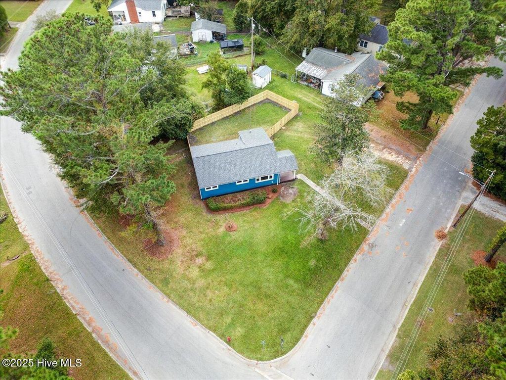 Photo of 1016 Tatum Drive, New Bern, NC 28560 (MLS # 100535291)