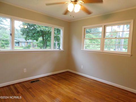 A home in Laurinburg