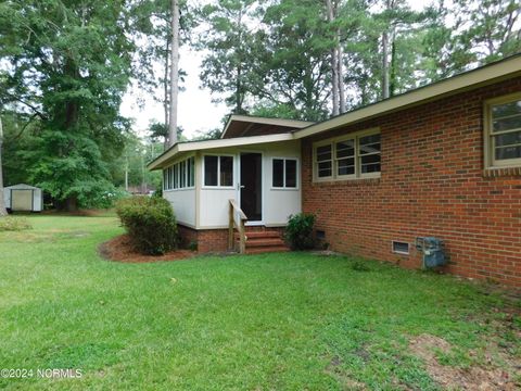 A home in Laurinburg