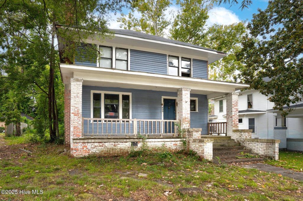 Photo of 609 Tarboro Street, Rocky Mount, NC 27801 (MLS # 100530682)