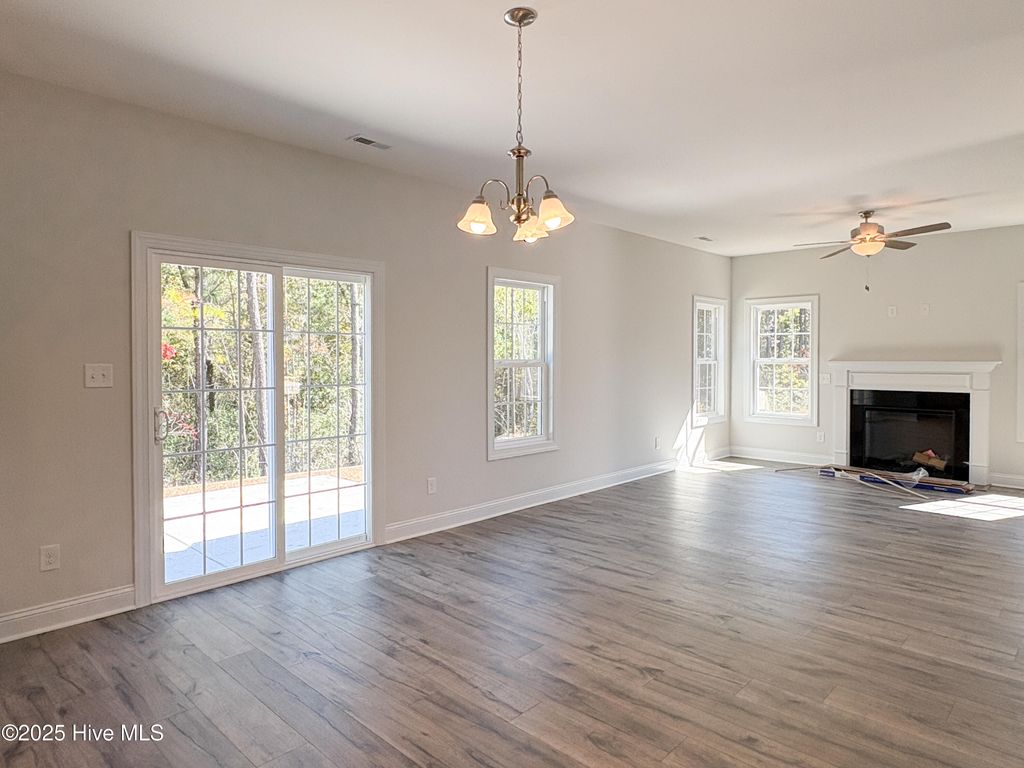 Photo of 718 Ellabond Street, Sneads Ferry, NC 28460 (MLS # 100499951)
