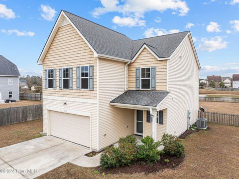 A home in Sneads Ferry