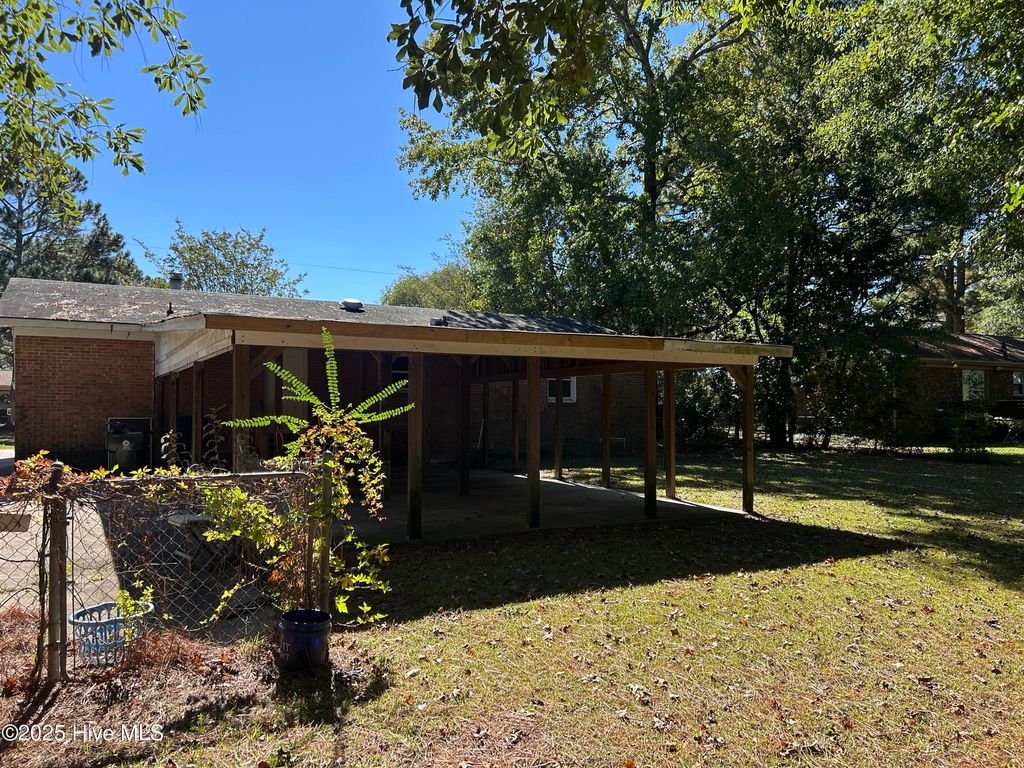 Photo of 433 Drexel Lane, Winterville, NC 28590 (MLS # 100537476)