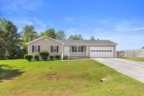 Photo of 102 Freeport Court, Hubert, NC 28539 (MLS # 100536030)