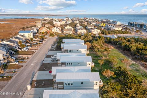 A home in North Topsail Beach