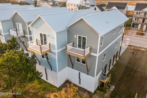 A home in North Topsail Beach