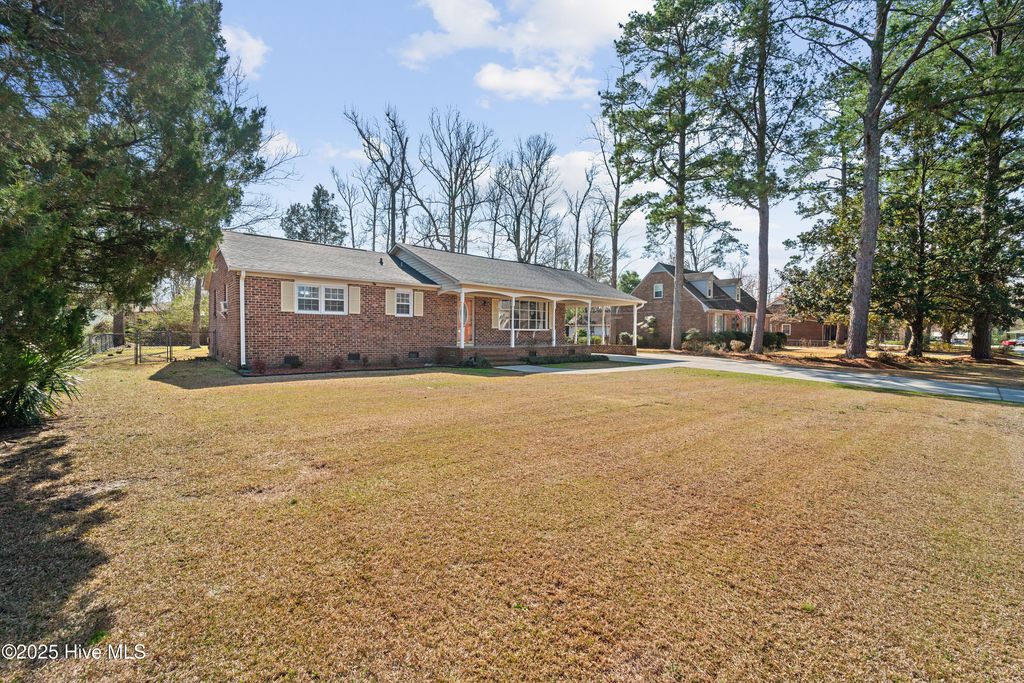 Photo of 307 Forest Grove Avenue, Jacksonville, NC 28540 (MLS # 100530375)