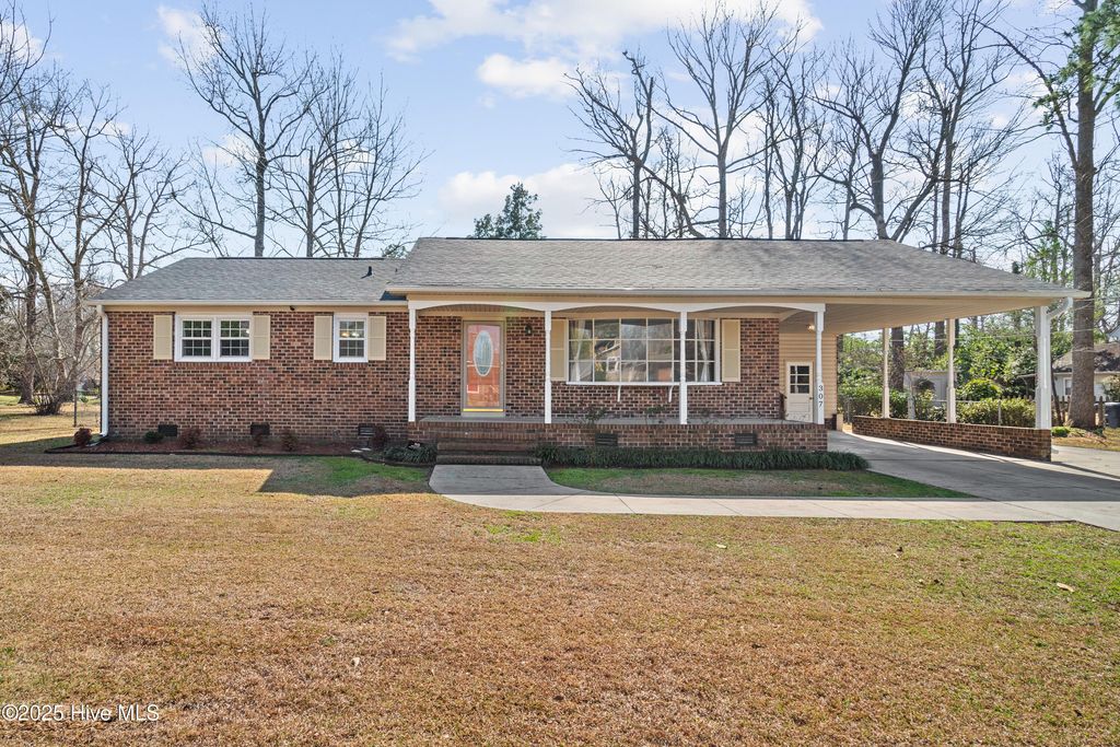 Photo of 307 Forest Grove Avenue, Jacksonville, NC 28540 (MLS # 100530375)