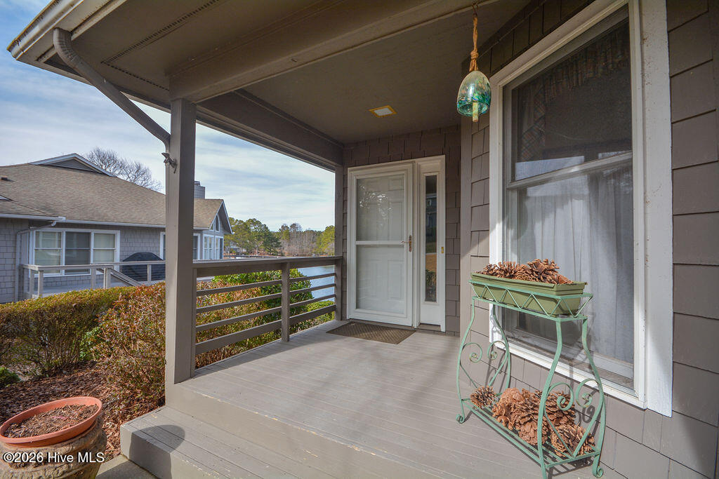 6 Westlake Pointe Drive