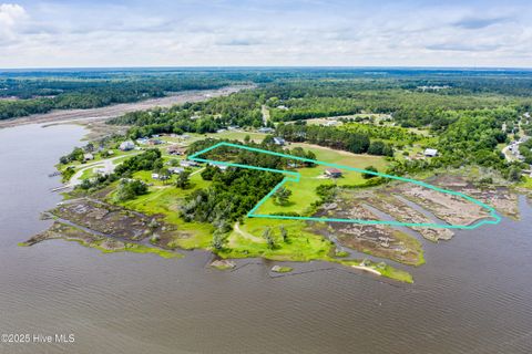 301 Intracoastal Court Sneads Ferry NC 28460